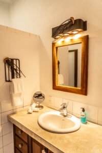 10 Room 13 DSC06595