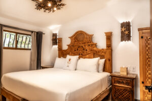 11 Room 1 DSC04654 1