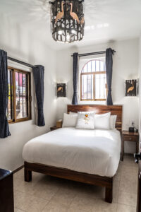 15 Room 4 DSC08880